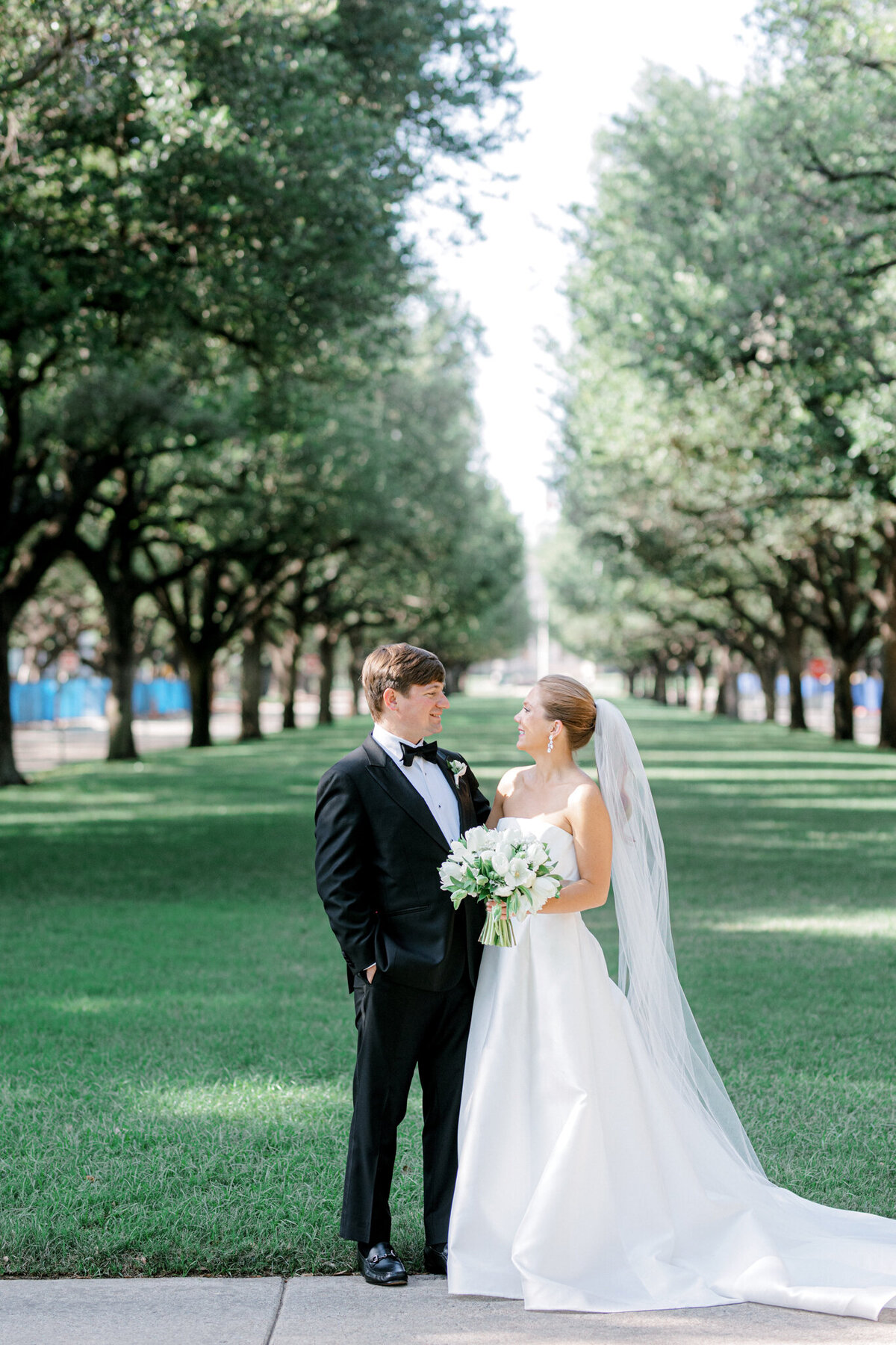 Hannah & Jason's Wedding at Hotel Crescent Court Club Perkins Chapel | Dallas Wedding Photographer | Sami Kathryn Photography-159