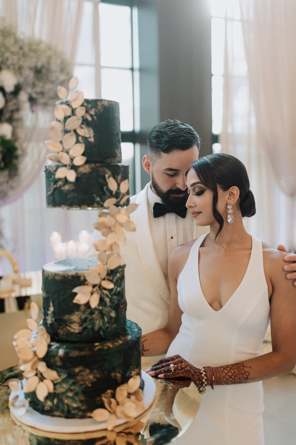 bride-groom-white-tux-cake-2