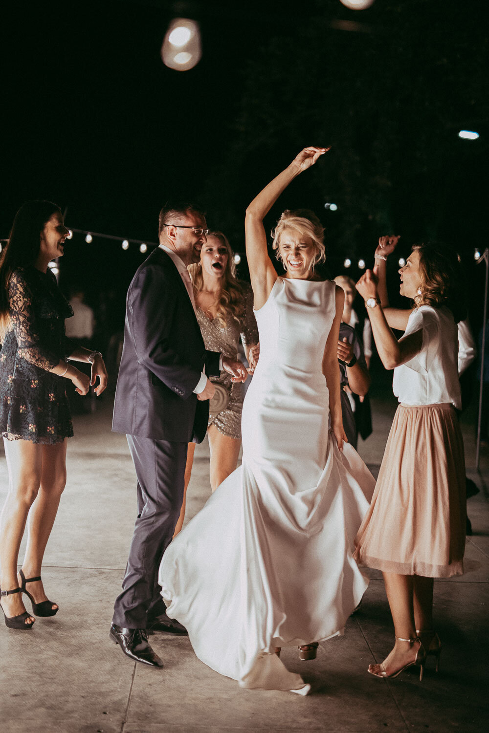 wedding dancing situation