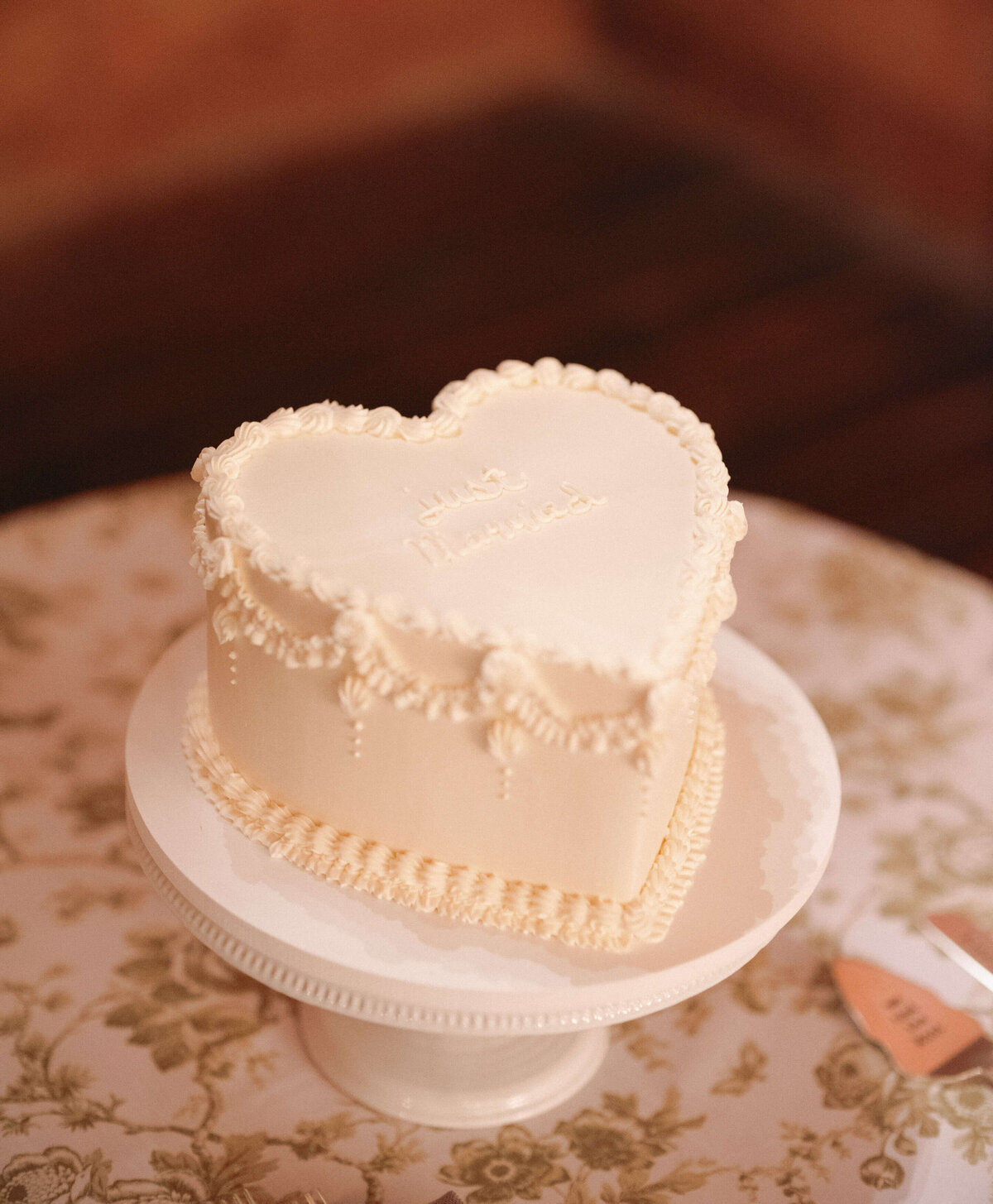 Olympias Valley Estate Wedding cake