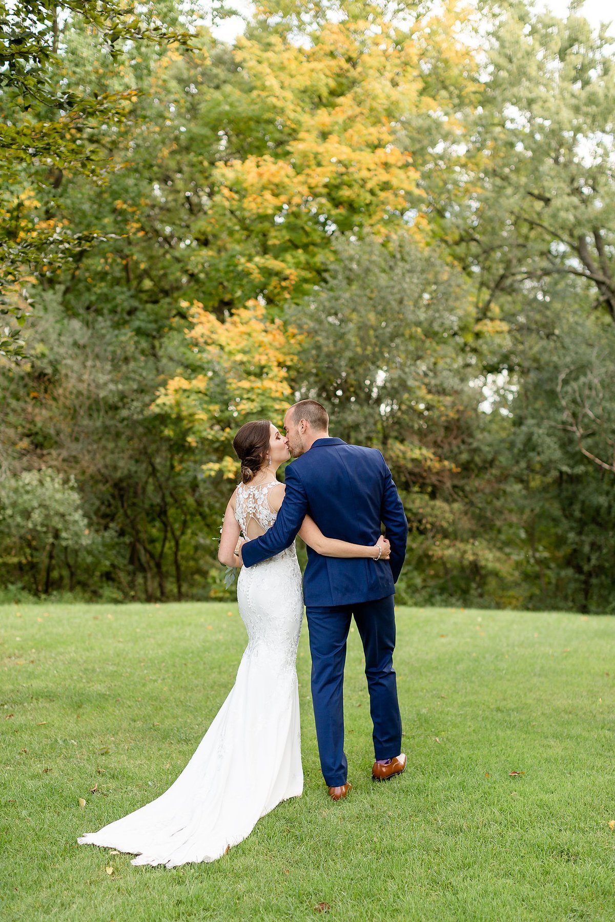 Romantic Windermere Manor Wedding | Dylan and Sandra Photography 083