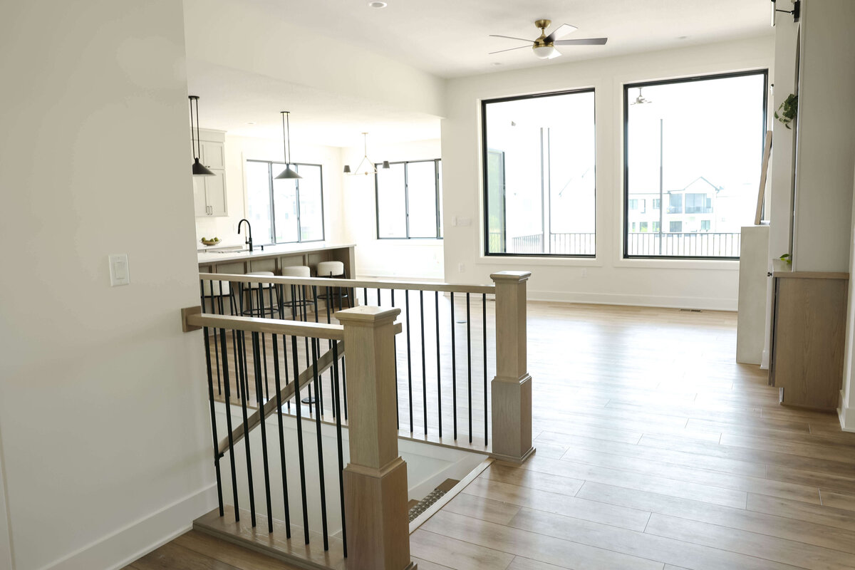 5306-Livingroom-Urbandale-Central-Iowa-Custom-Home-JRL-Builders-3F1A2772