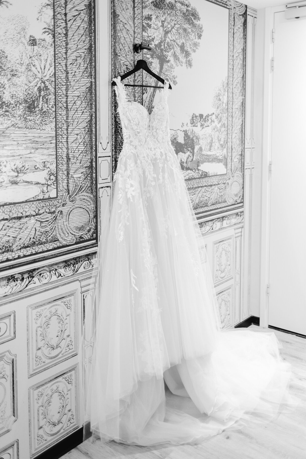 Nathalie & Steven - Laura de Roeck Photography-4-zw Hotel Mondragon