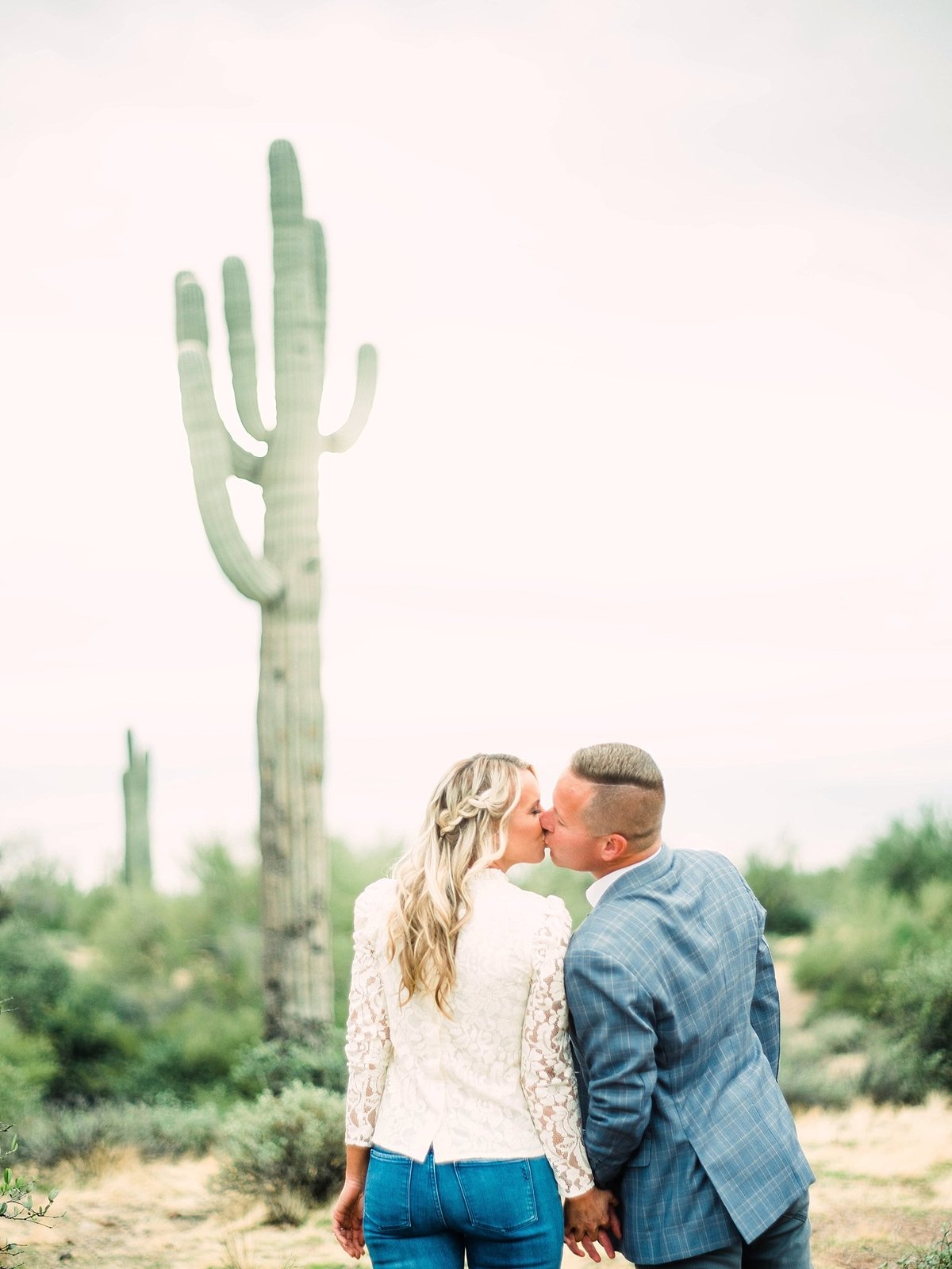 scottsdale-arizona-wedding-photographer-engagement-desert_0050