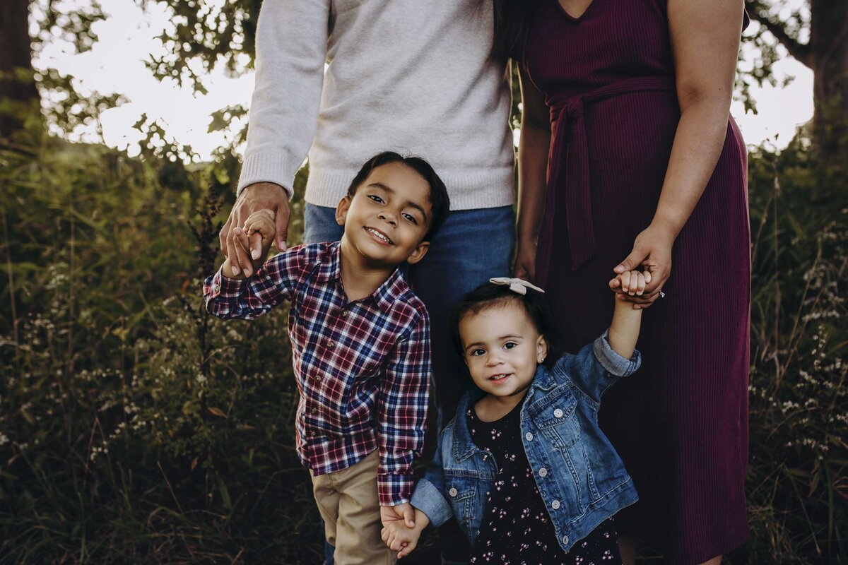 Family Portraits | Rebecca Joslyn is a family portrait photographer based in Lafayette, Indiana