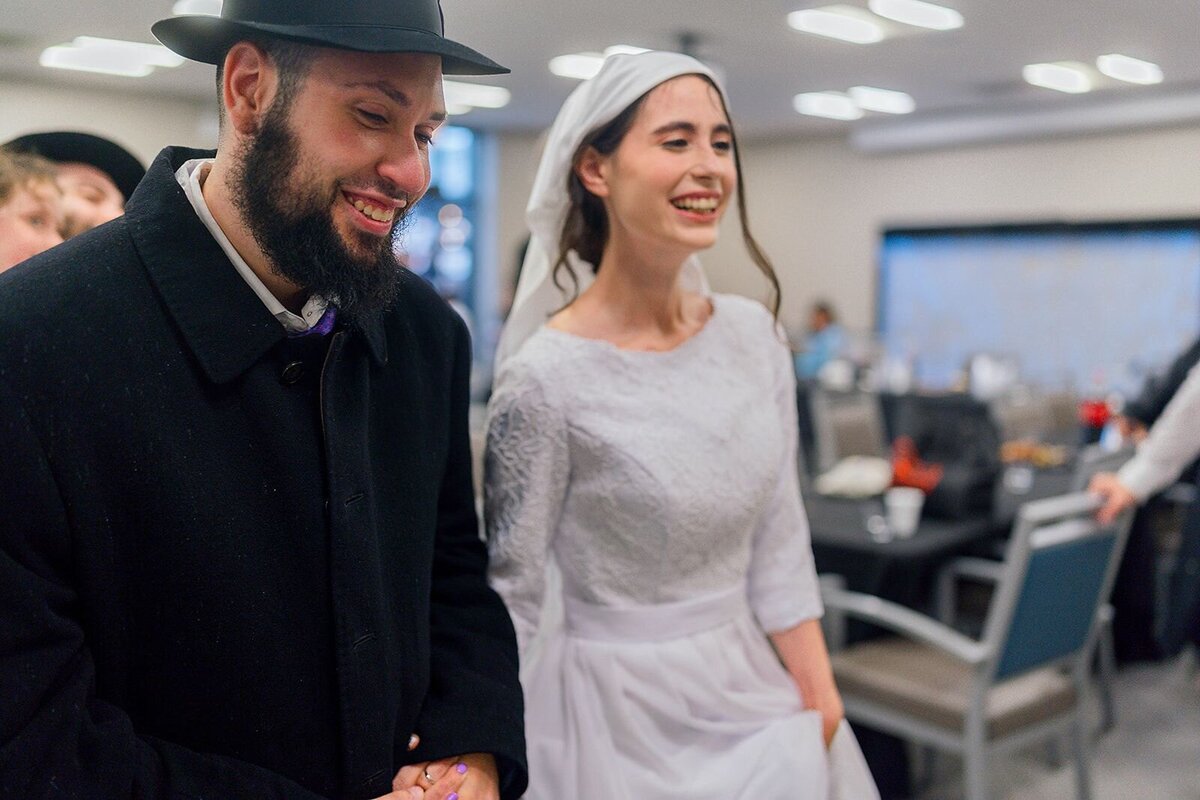Eliana-Melmed-Photography-Chicago-LosAngeles-Jewish-WeddingPhotographer-CarmiKalman-Chuppah-00222