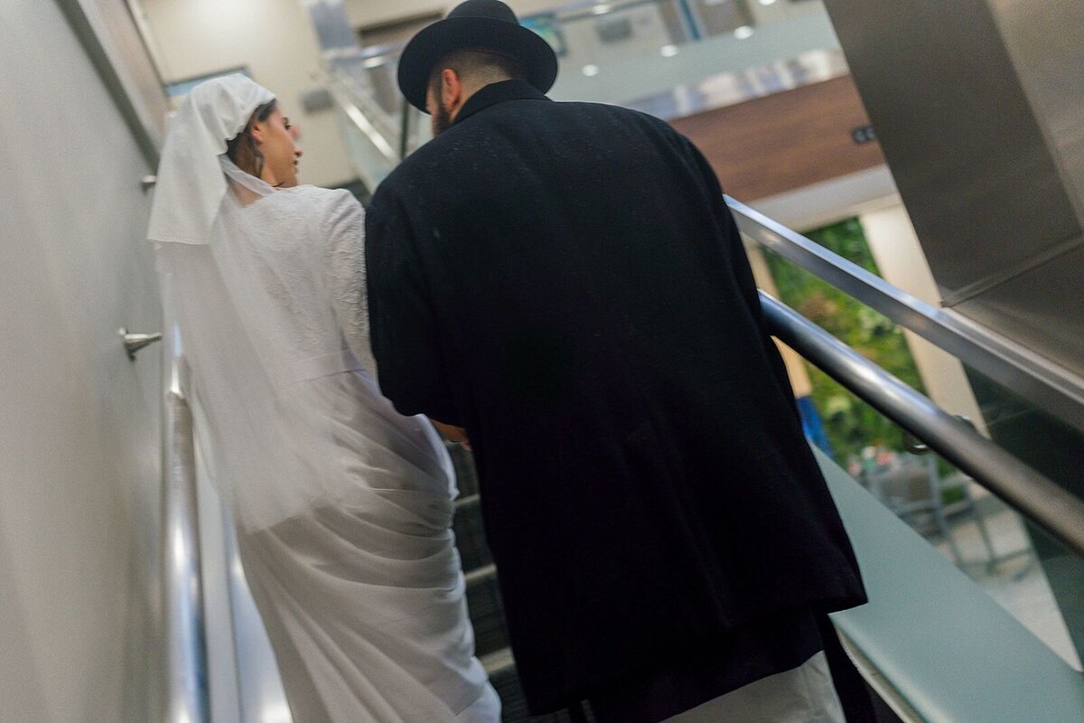 Eliana-Melmed-Photography-Chicago-LosAngeles-Jewish-WeddingPhotographer-CarmiKalman-Chuppah-00225