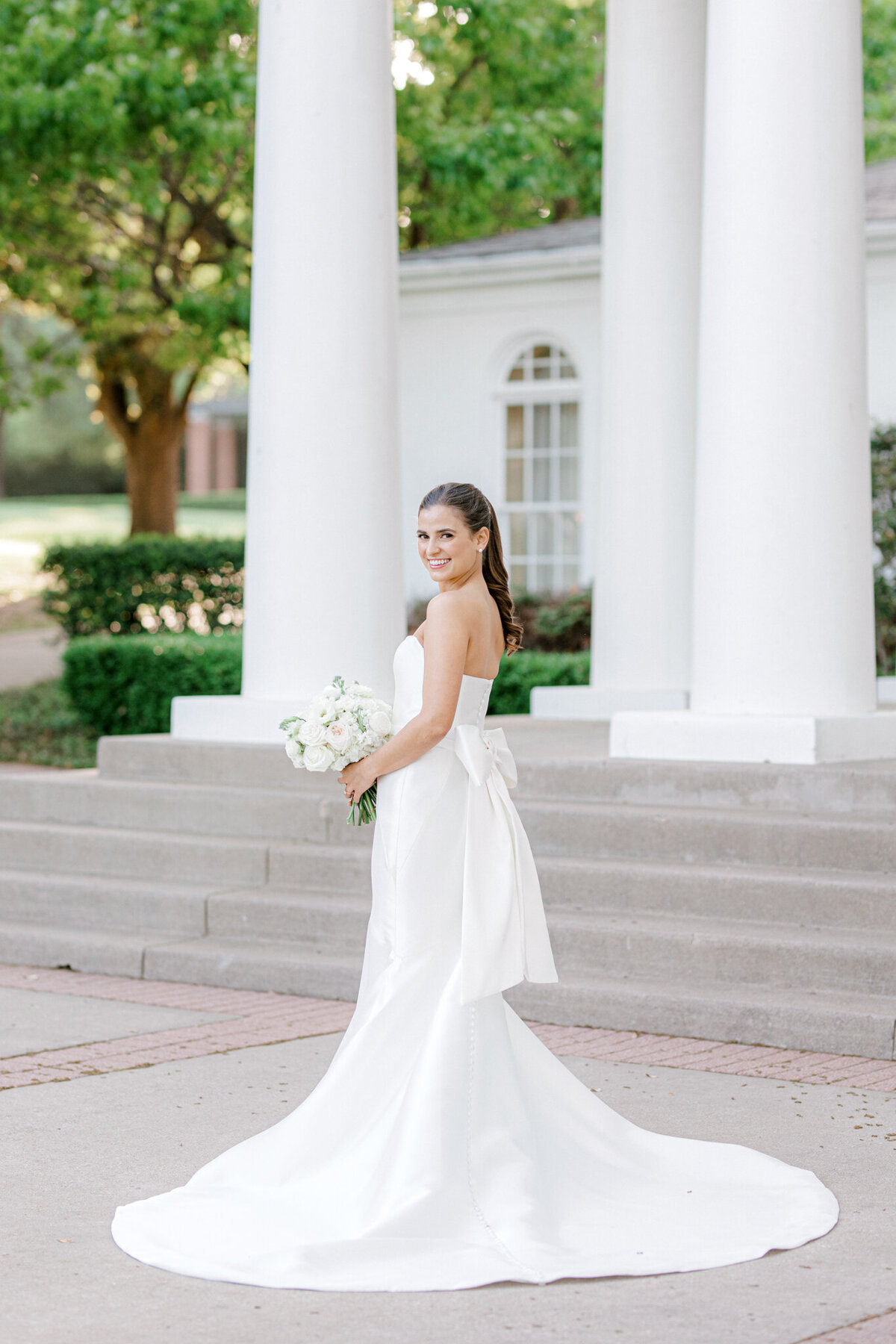 Annie's Bridal Portraits at Arlington Hall Turtle Creek Park | Dallas Wedding Photographer | Sami Kathryn Photography-12