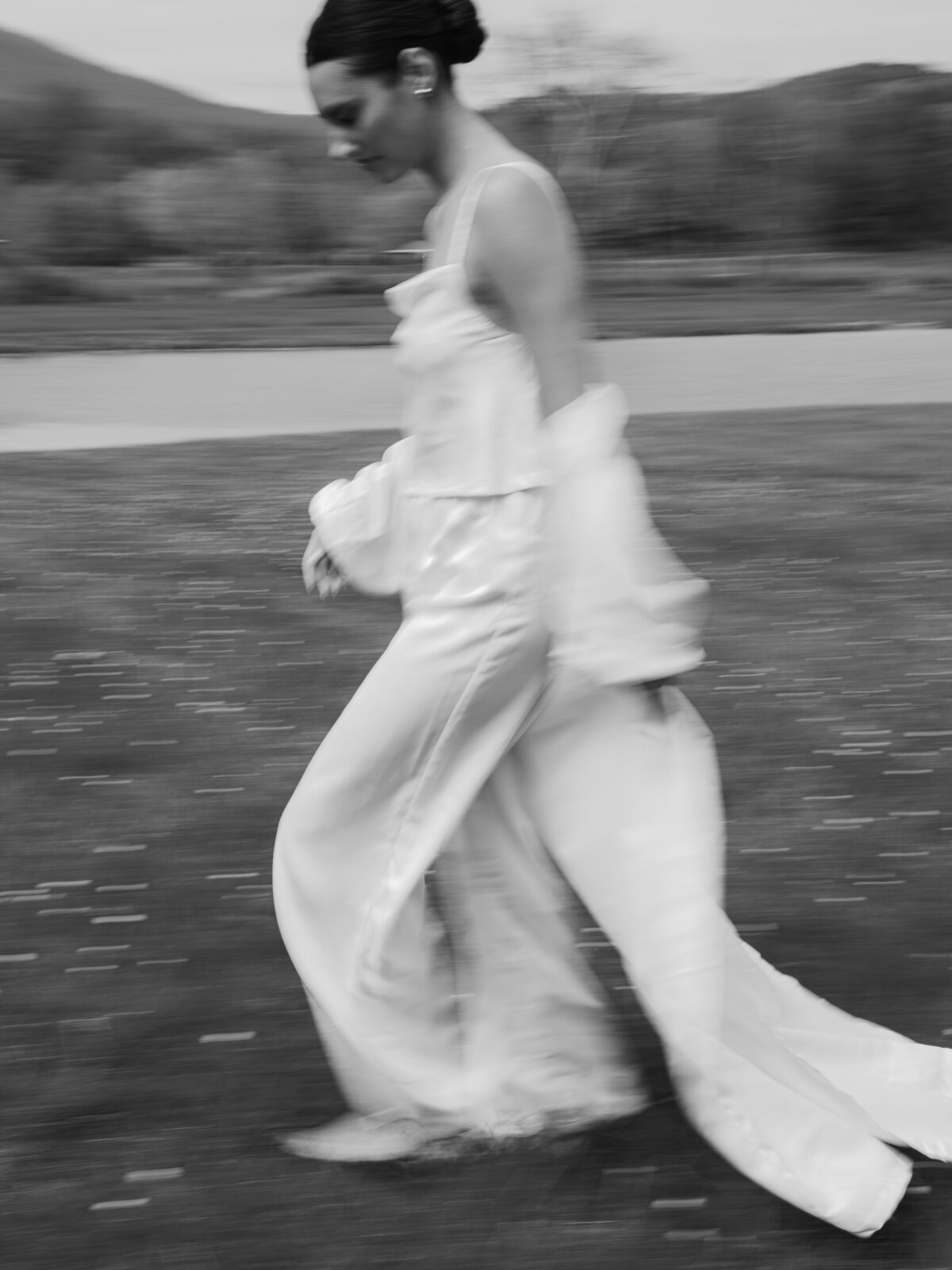 Big Spring Farm Wedding Photographer Kristen Weaver Photography VA Wedding Worldwide Wedding Editorial Fashion Chic Clean Film-1251