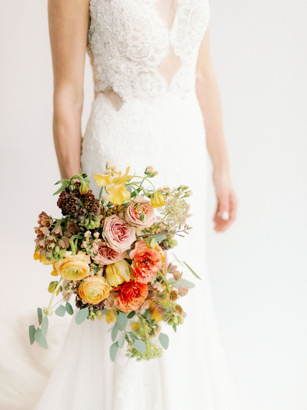 clean-white-colorful-wedding-inspiration_1406