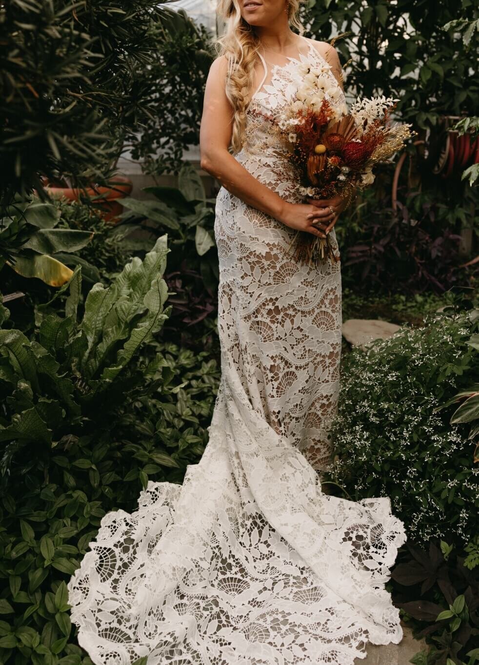 honey-and-the-moon-florals (46)