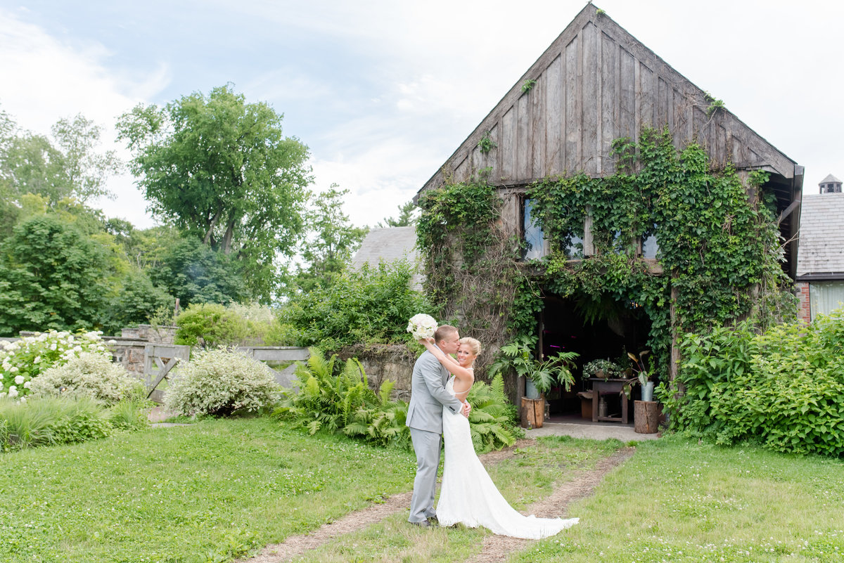Blue Hill at Stone Barns Wedding-New York Wedding Photographer-Jaclyn and Colin Wedding 181627-14