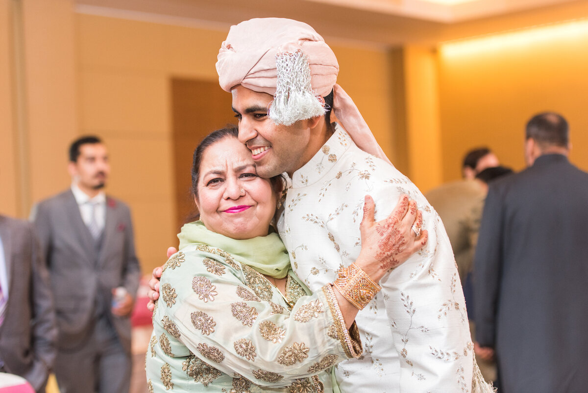 maha_studios_wedding_photography_chicago_new_york_california_sophisticated_and_vibrant_photography_honoring_modern_south_asian_and_multicultural_weddings15
