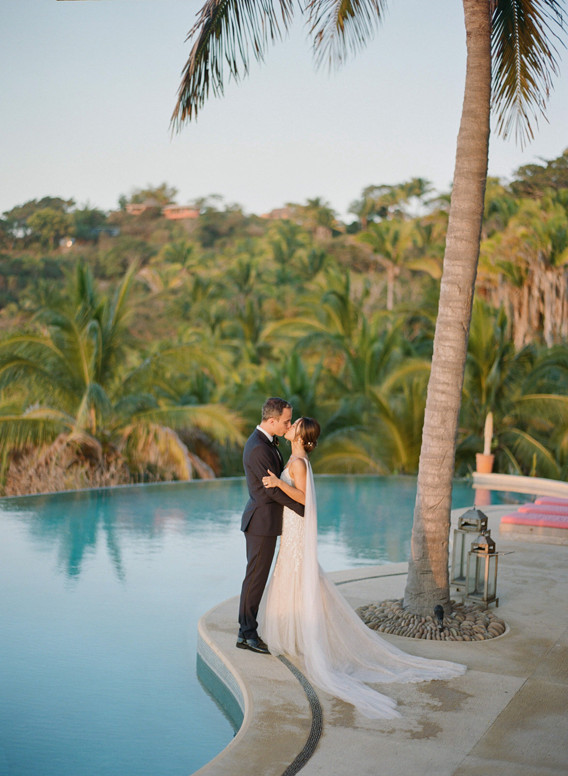 Couple's photos at One and Only Mandarina wedding