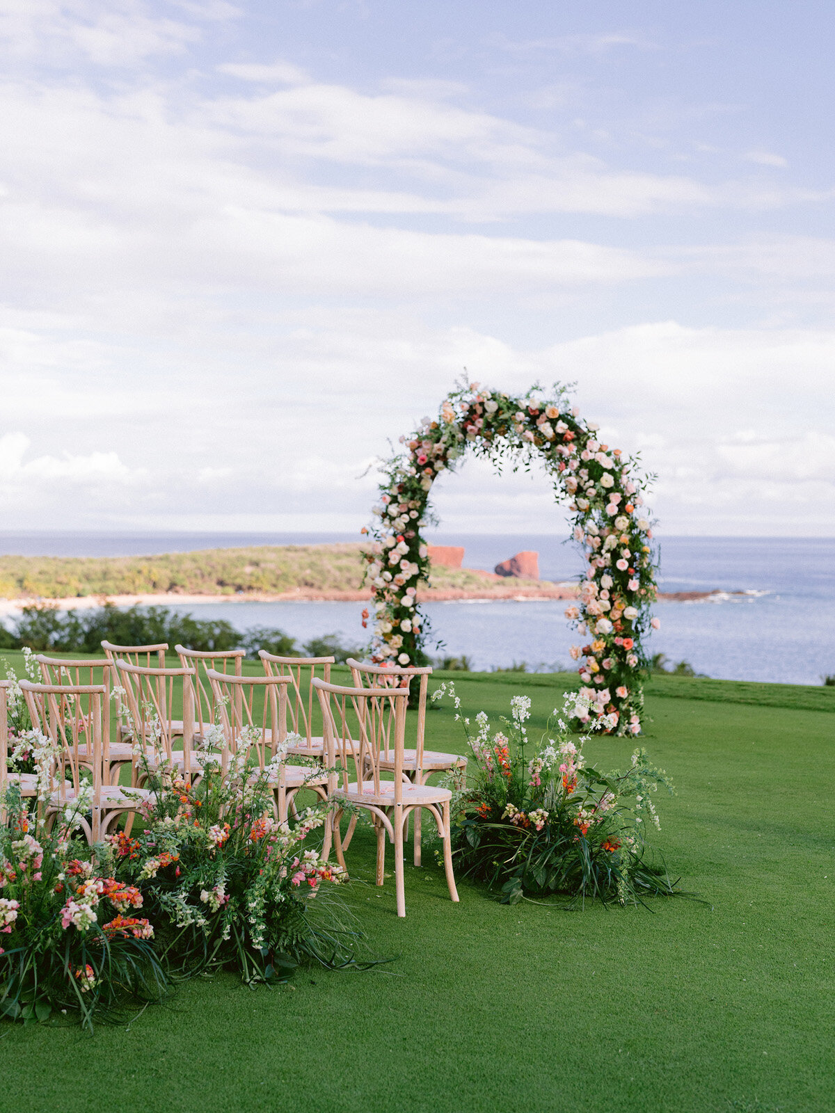 Coastal-Lanai-Hawaii-Wedding-27