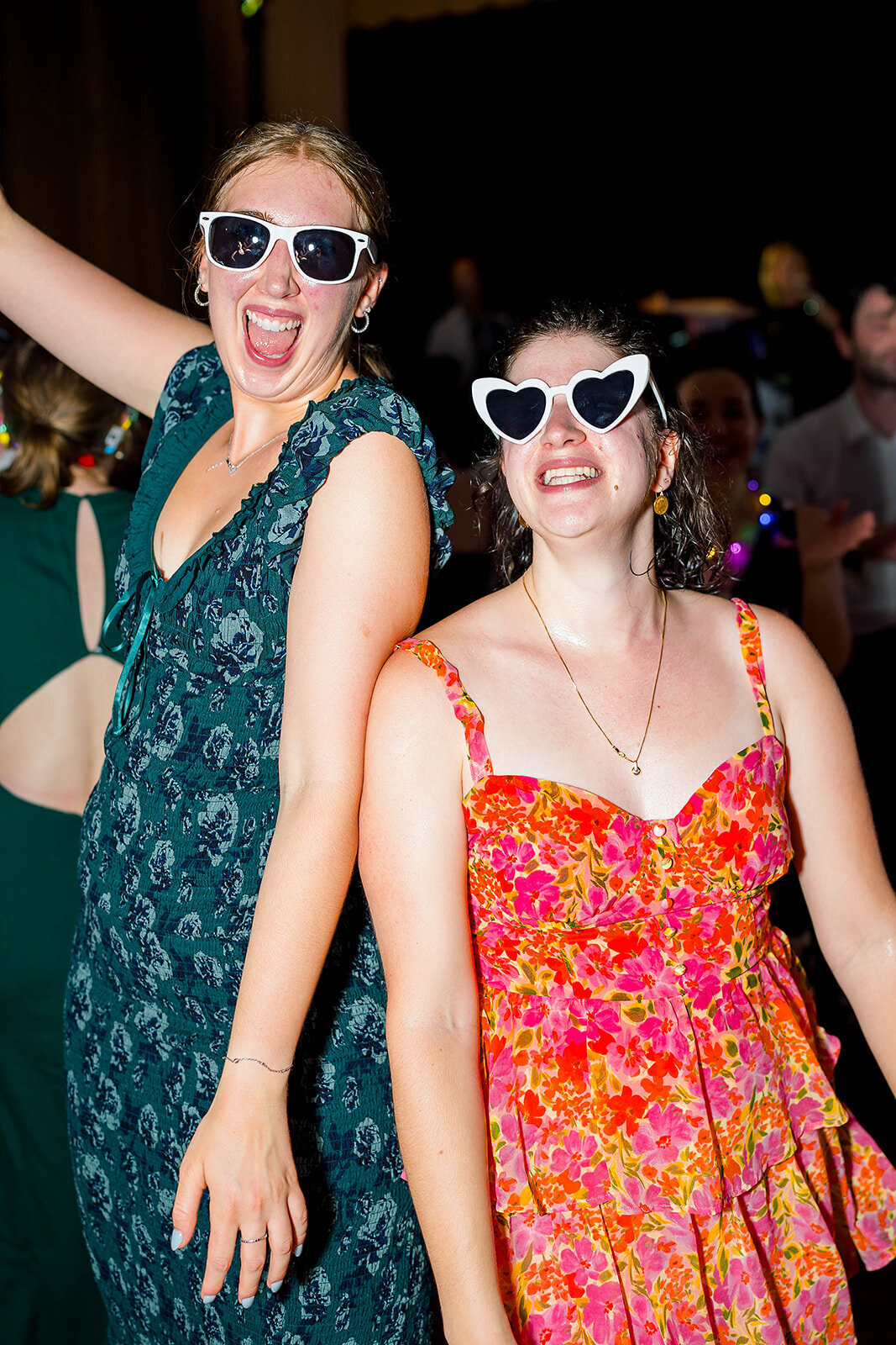 Eliana-Melmed-Photography-Chicago-LosAngeles-Jewish-WeddingPhotography-ElianaSklar-Sunglasses-00007