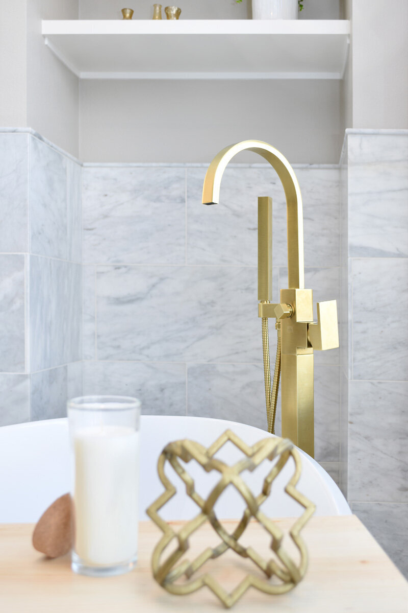 Justine Marie Designs - Brass Bathroom 06