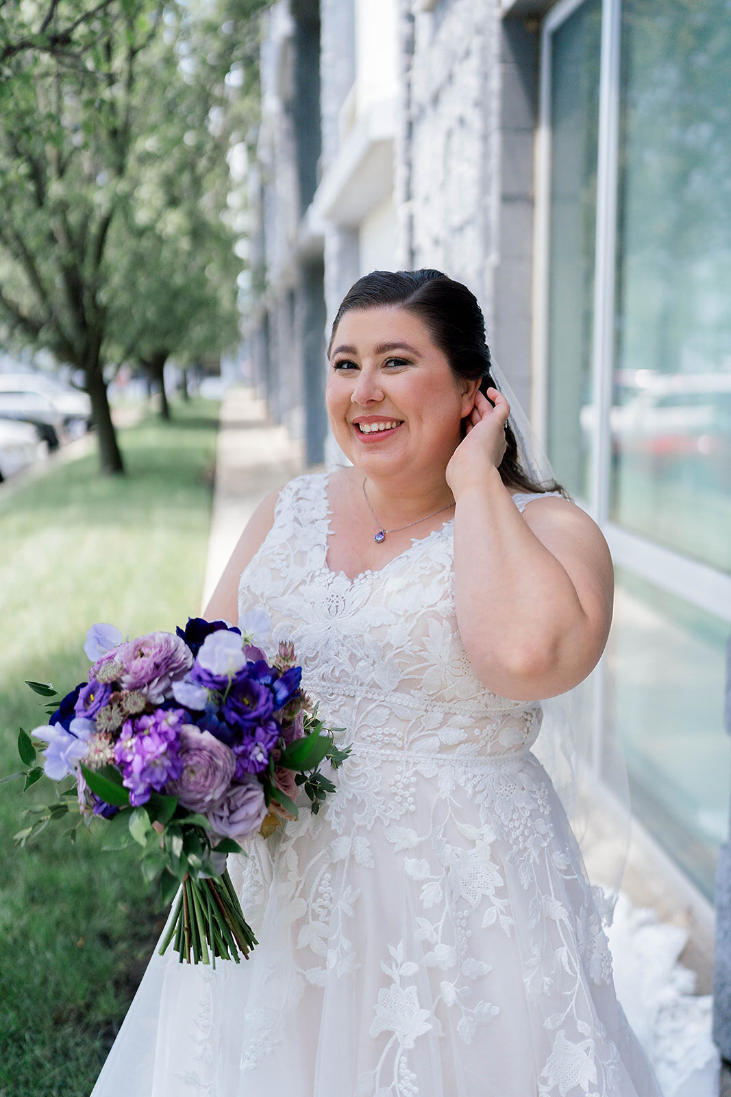 Eliana-Melmed-Photography-Chicago-LosAngeles-Jewish-WeddingPhotography-ElianaSklar-FirstLook-00018