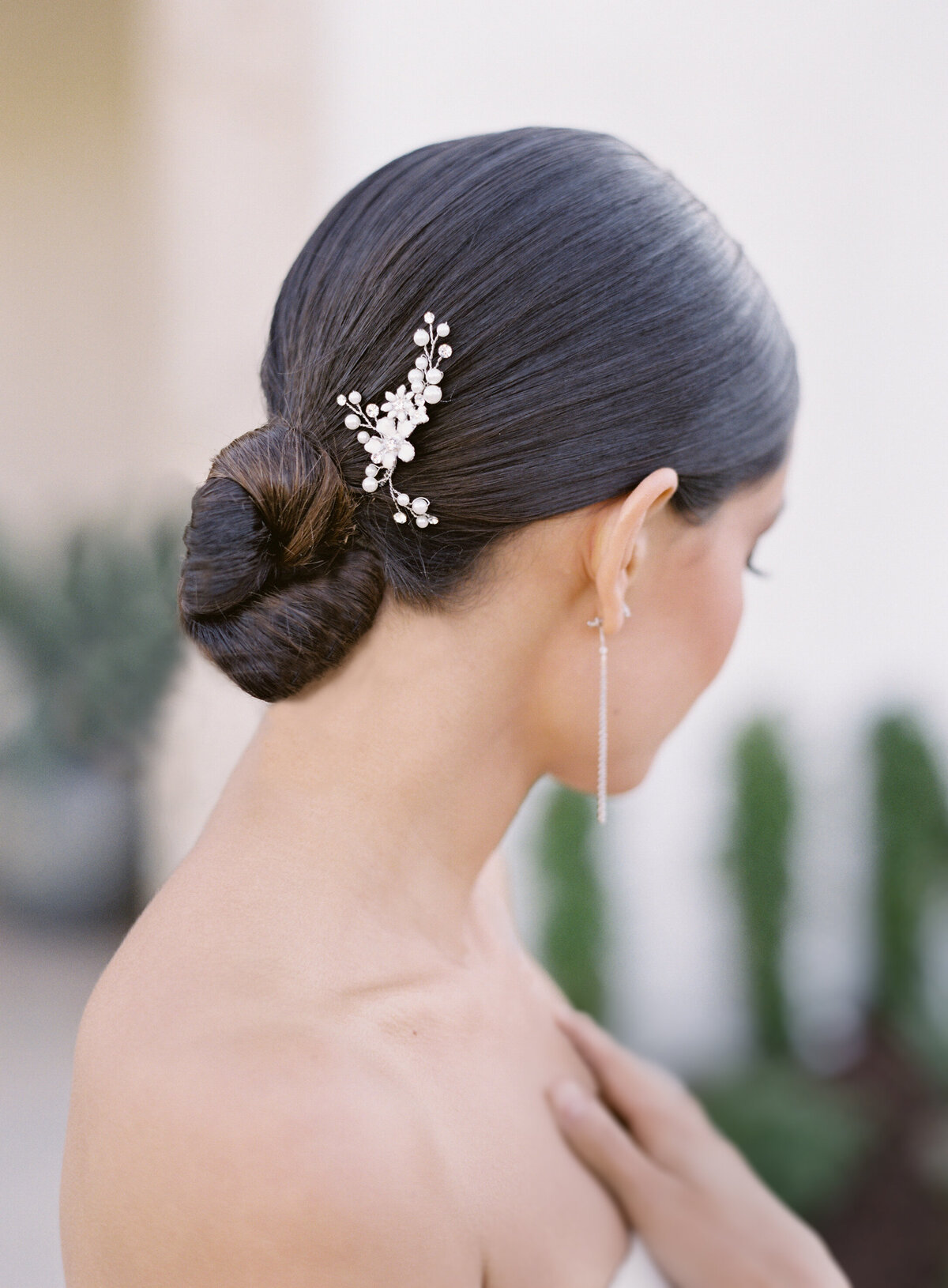 Hair and Make up for a Wedding in Santa Barbara at the exclusive Montecito Club, Photographed by Santa Barbara Wedding Photographers Pinnel Photography