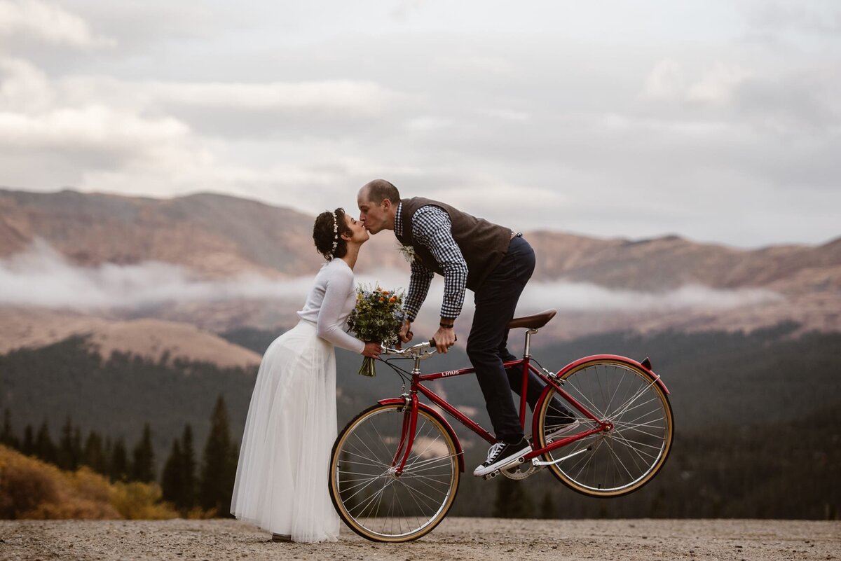 Breckenridge Colorado wedding in the mountains