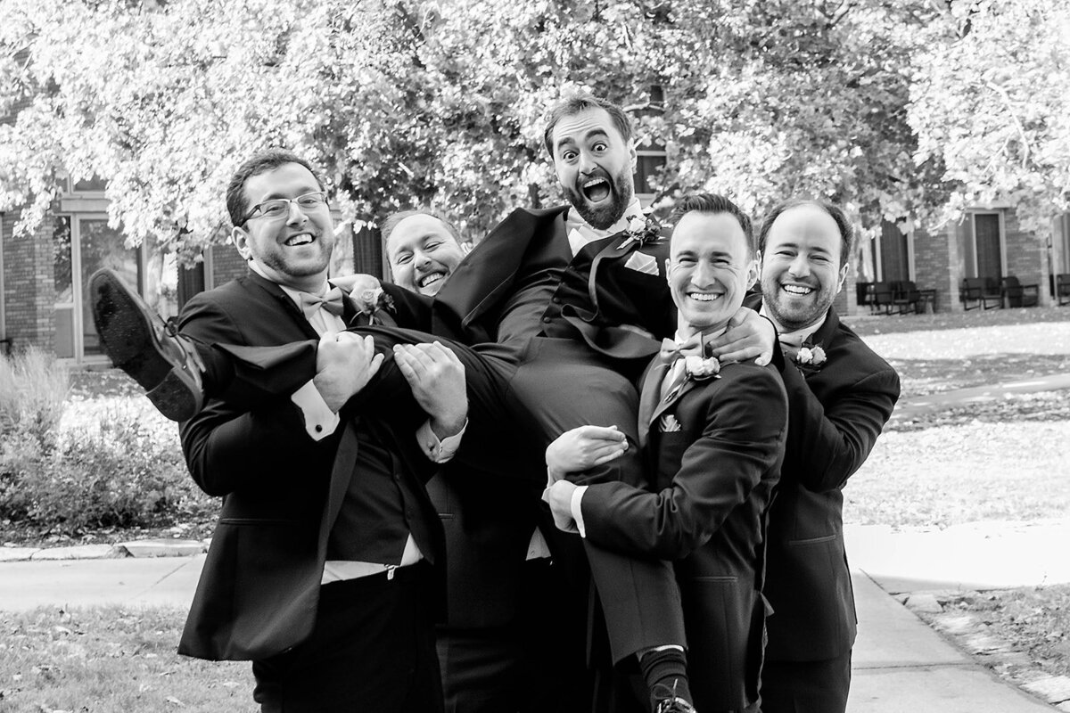 Eliana-Melmed-Photography-Chicago-LosAngeles-Jewish-WeddingPhotography-AndrewReady-00119