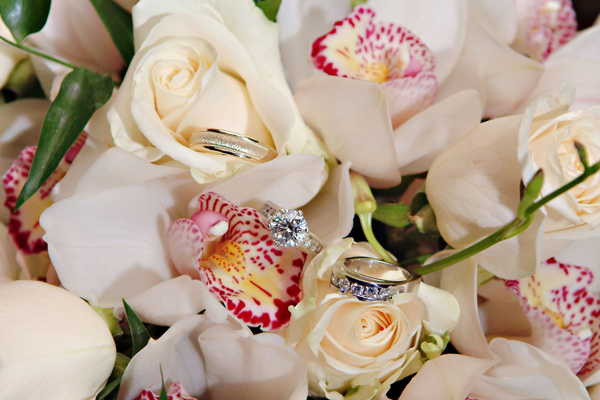 wedding rings in bouquet ritz carlton naples florida wedding