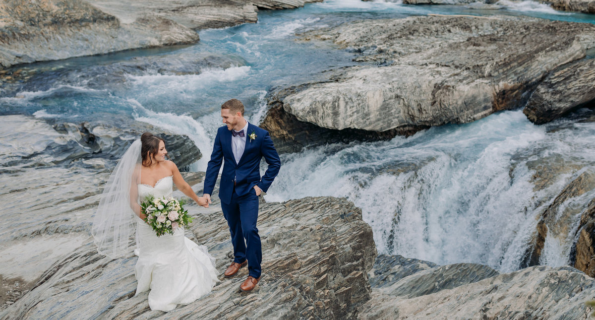 natural bridge yoho national park elopement wedding photos