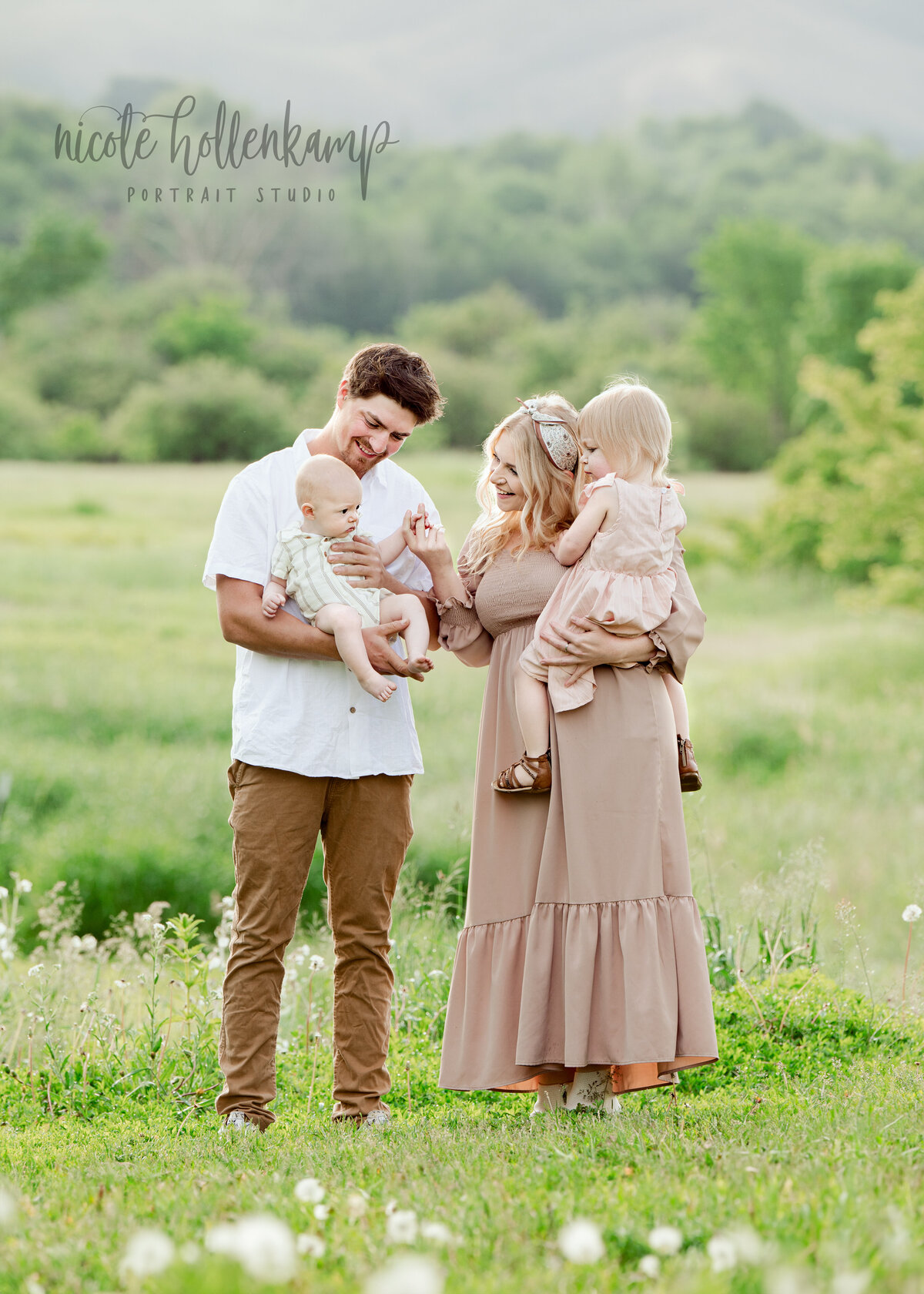 Newborn and Family photographer in Central minnesota-9012