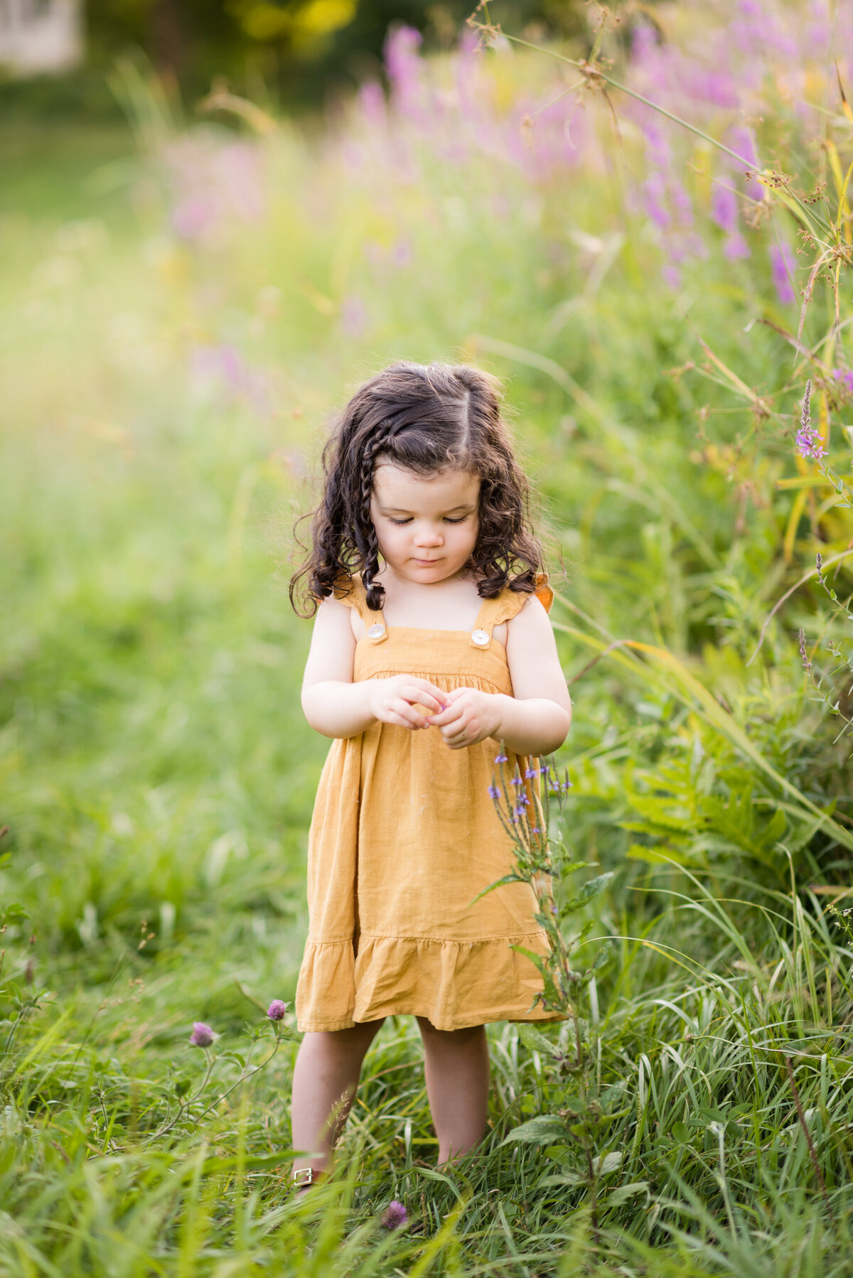 Boston-family-photographer-bella-wang-photography-Lifestyle-session-outdoor-wildflower-55