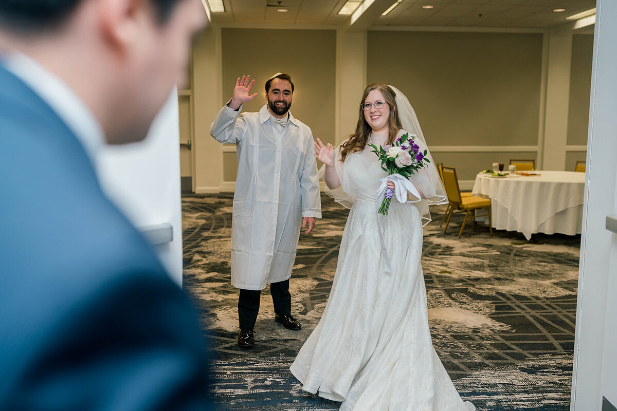 Eliana-Melmed-Photography-Chicago-LosAngeles-Jewish-WeddingPhotography-Chuppah-00296