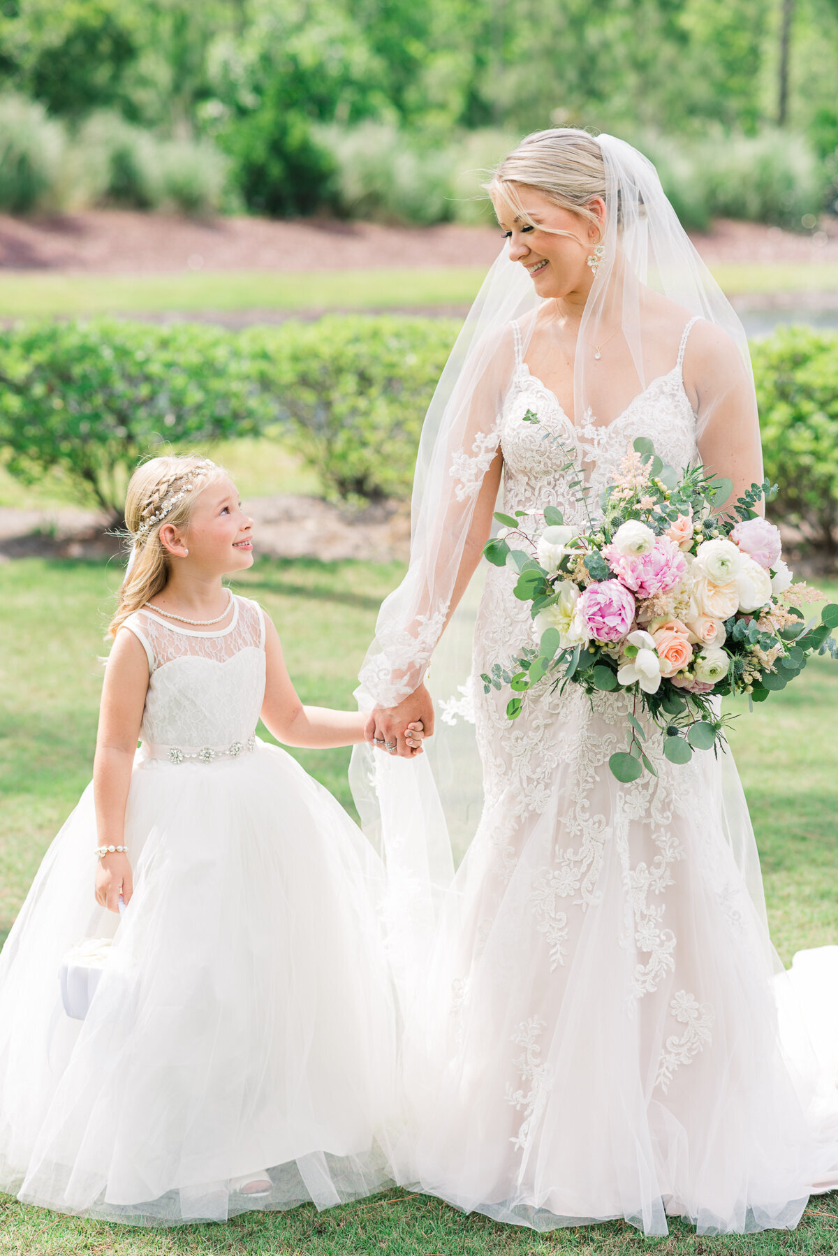 Dereka & Jordan Granville Farms Wedding Bride and Flowergirl | Lisa Marshall Photography