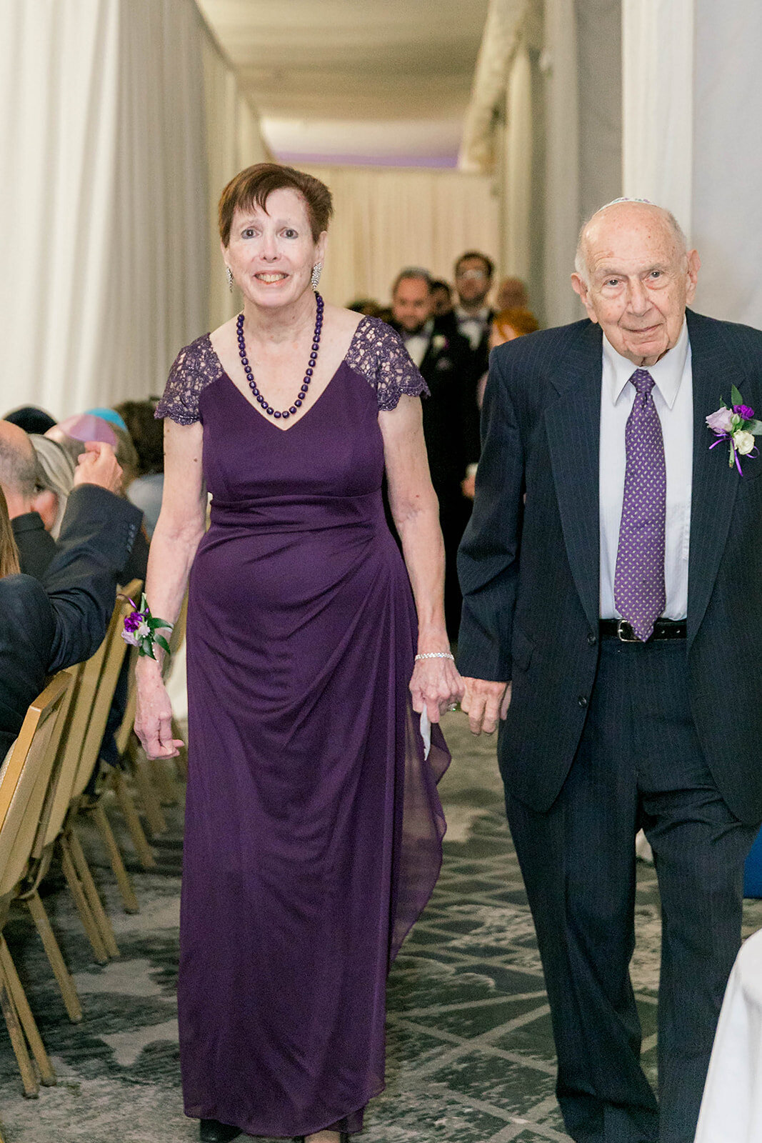 Eliana-Melmed-Photography-Chicago-LosAngeles-Jewish-WeddingPhotography-Chuppah-00024