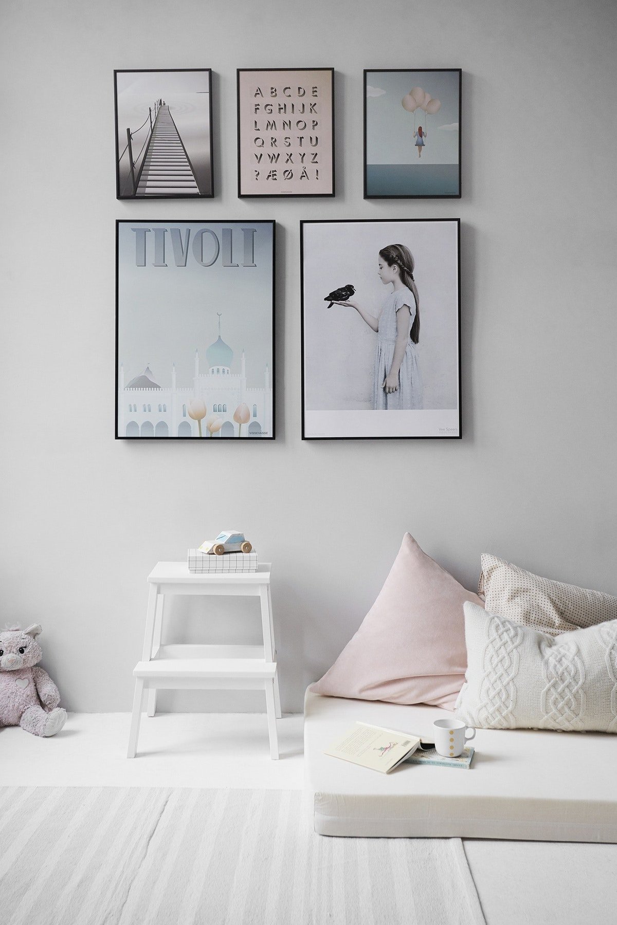 apartment-bed-bedroom-462235