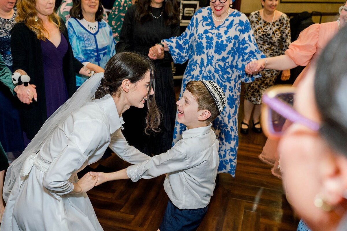 Eliana-Melmed-Photography-Chicago-LosAngeles-Jewish-WeddingPhotographer-CarmiKalman-SneakPeeks-00078