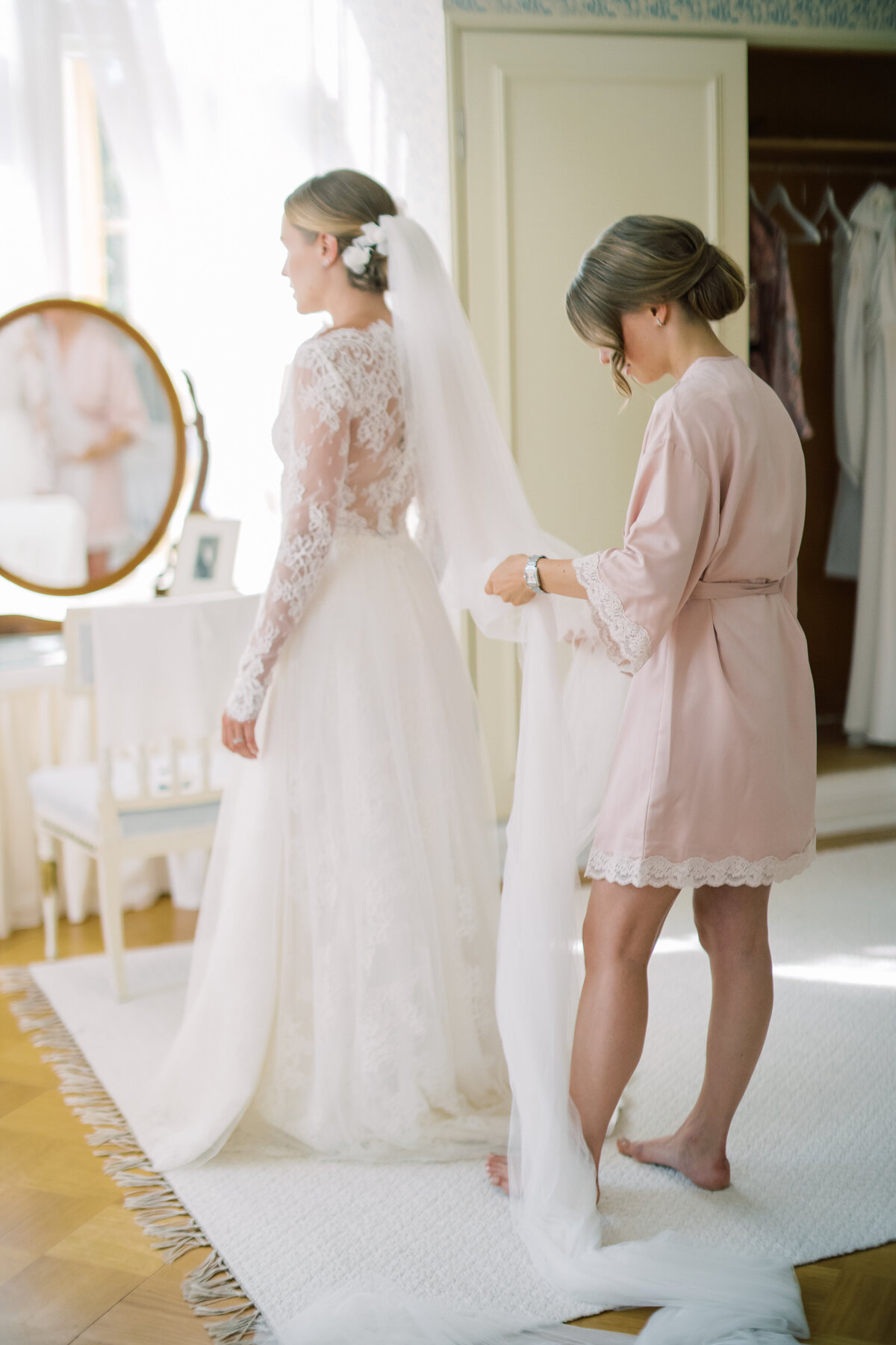 Vicki_Grafton_Photography-Finland_Wedding-Destination Luxury Fine Art Film Photographer Bride Martha Stewart22