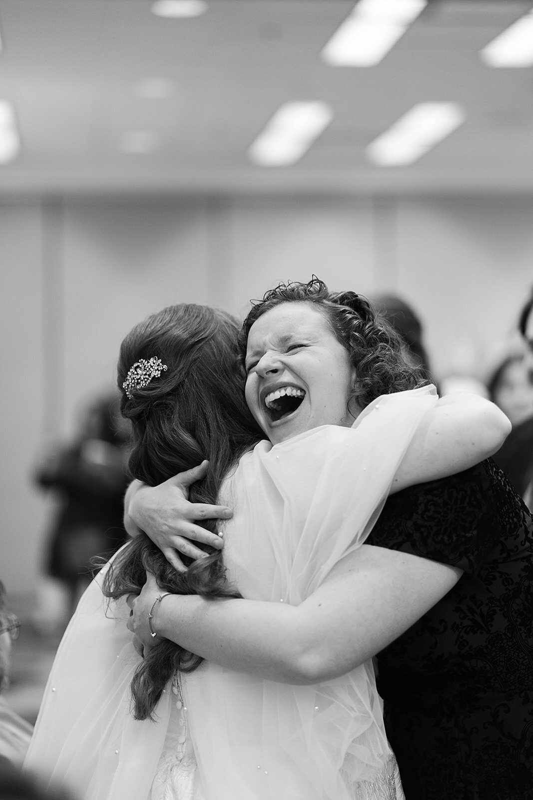 Eliana-Melmed-Photography-Chicago-LosAngeles-Jewish-WeddingPhotography-KabbalatPanim-00035
