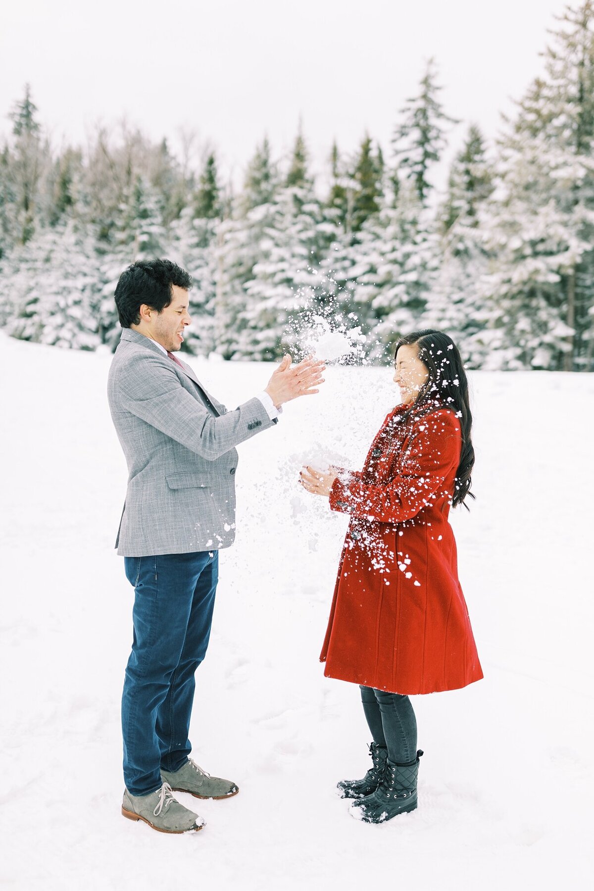White-Mountains-New-Hampshire-NH-Winter-Engagement-Photography_0024