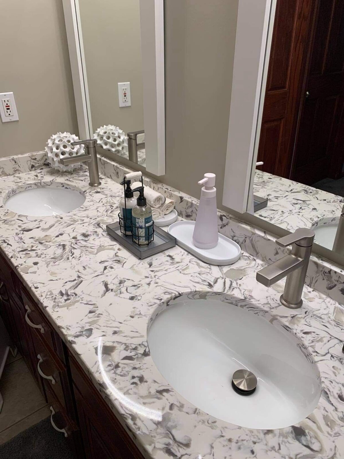 Rochester-Granite-Design-Countertops-151