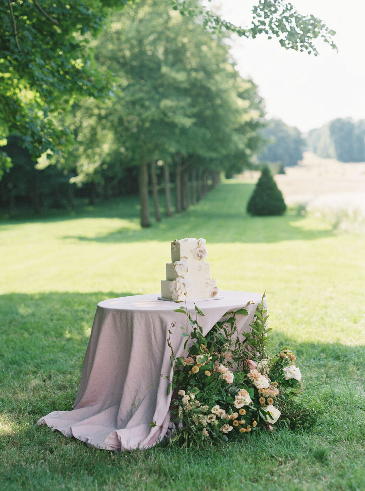 Chateau de Champlatreux Editorial-Purple Florals-Paris-France-Destination Wedding-Samin Photography-33