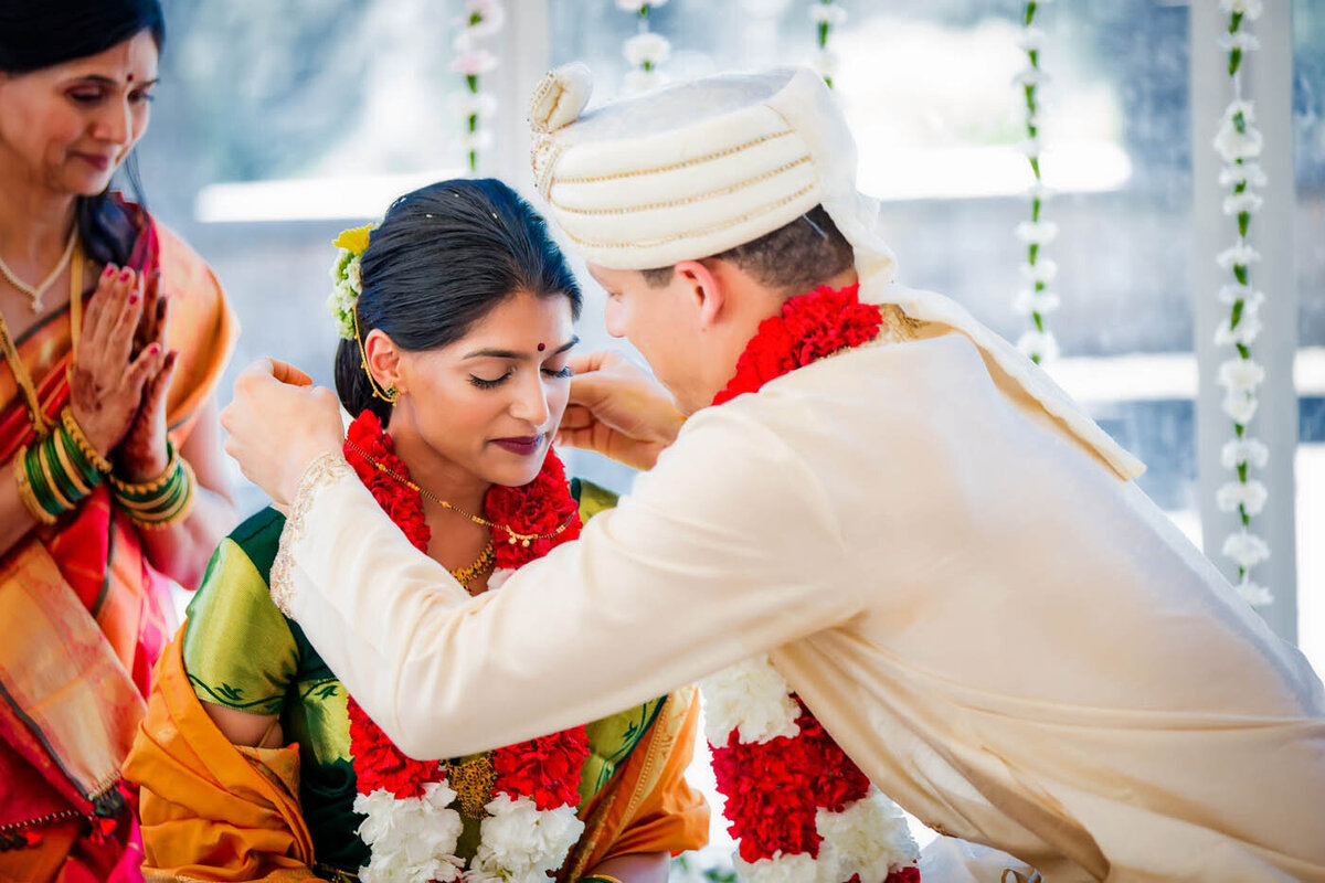 seattle elopement indian wedding