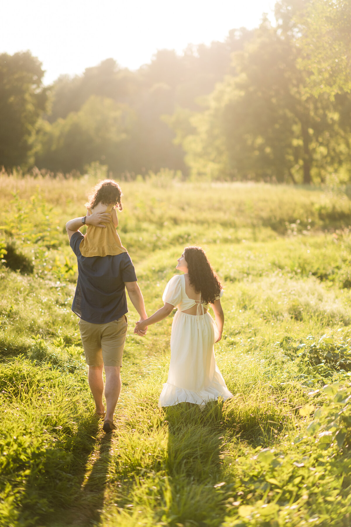 Boston-family-photographer-bella-wang-photography-Lifestyle-session-outdoor-wildflower-28