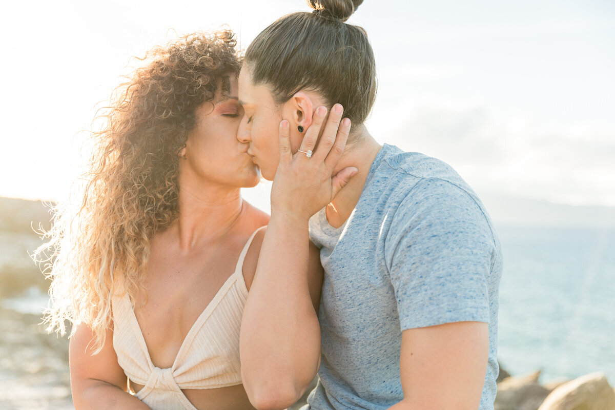 Maui Proposal kiss
