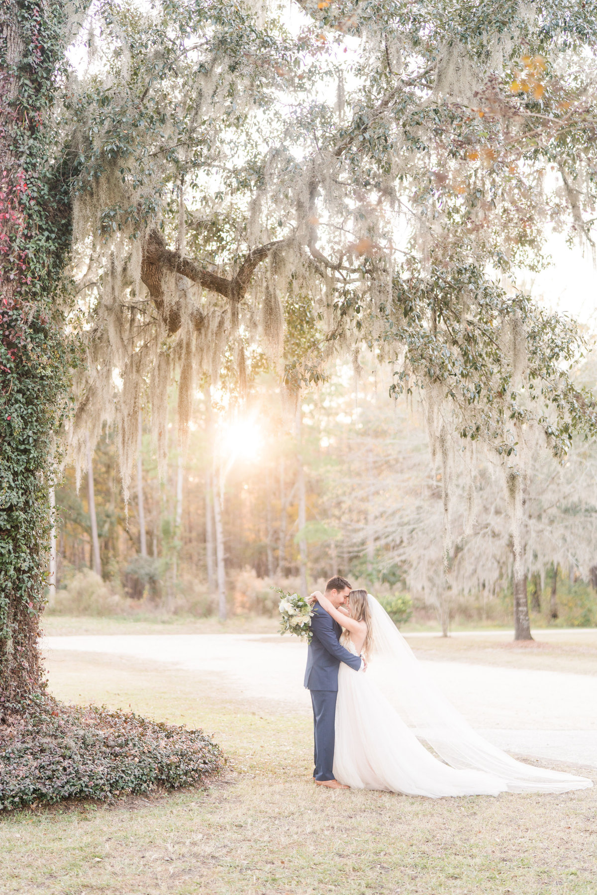Kate Dye Photography Wedding Engagement Lifestyle Charleston South Carolina Photographer Bright Airy Colorful8