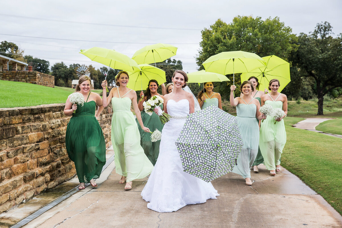 Rainy Day wedding Photography