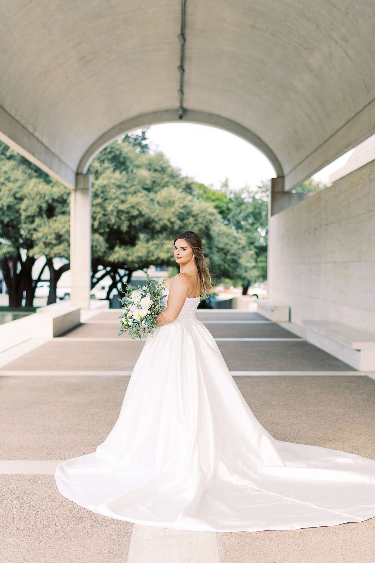 Brittney Bridals Kimbell Art Museum_Kate Panza Photography-130