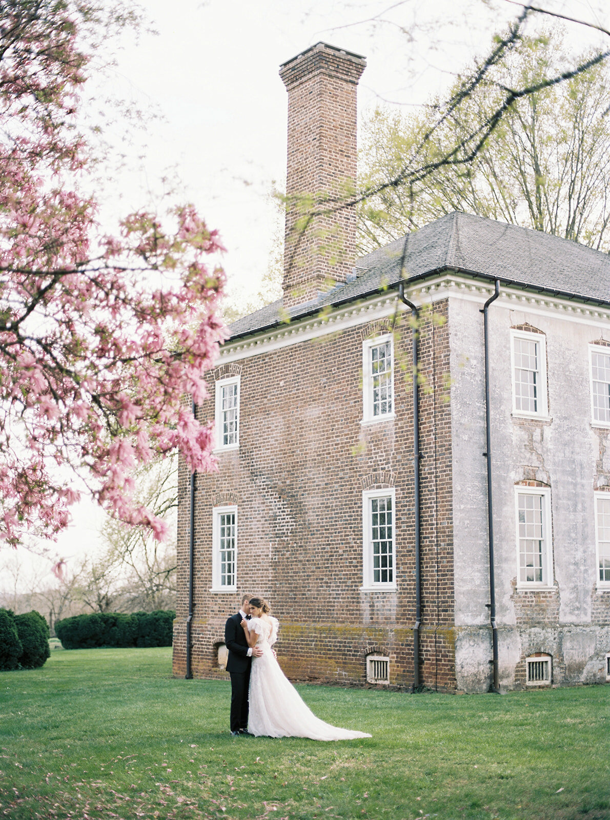 Salubria Manor Wedding by Hannah Forsberg Destination Photographer01