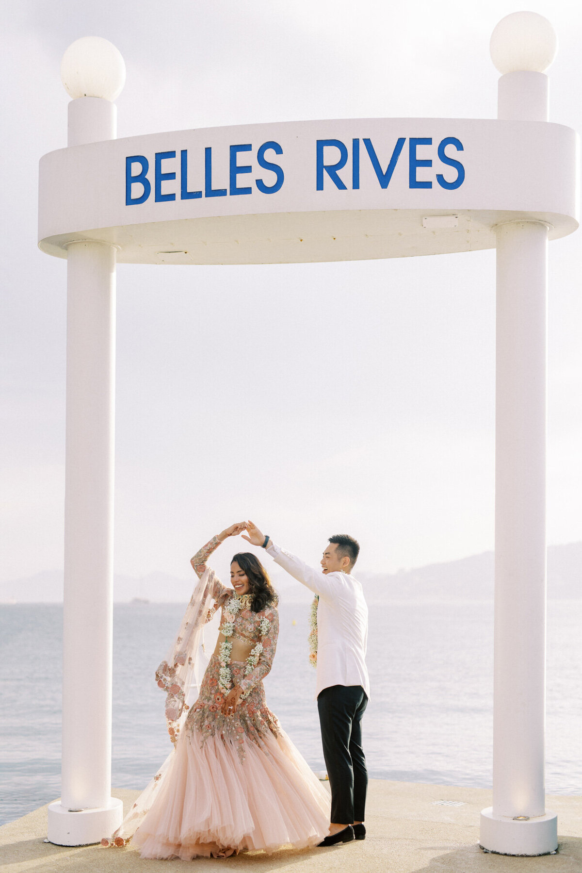 Maïlys Fortune Photography Husband Wife Wedding Weddings Photography France Switzerland Italy Timeless Dreamy Imagery Bilingual French English Destination Weddings Destination Wedding Provence French Riviera Paris Lake Como Tuscany68