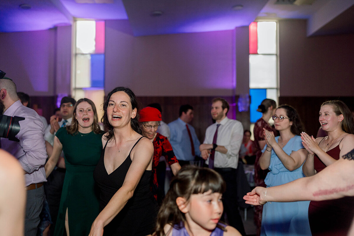 Eliana-Melmed-Photography-Chicago-LosAngeles-Jewish-WeddingPhotography-ElianaSklar-Simcha-00053