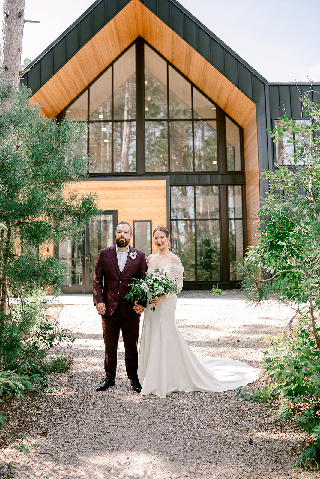 Minneapolis-Wedding-Photographer-Couple-29