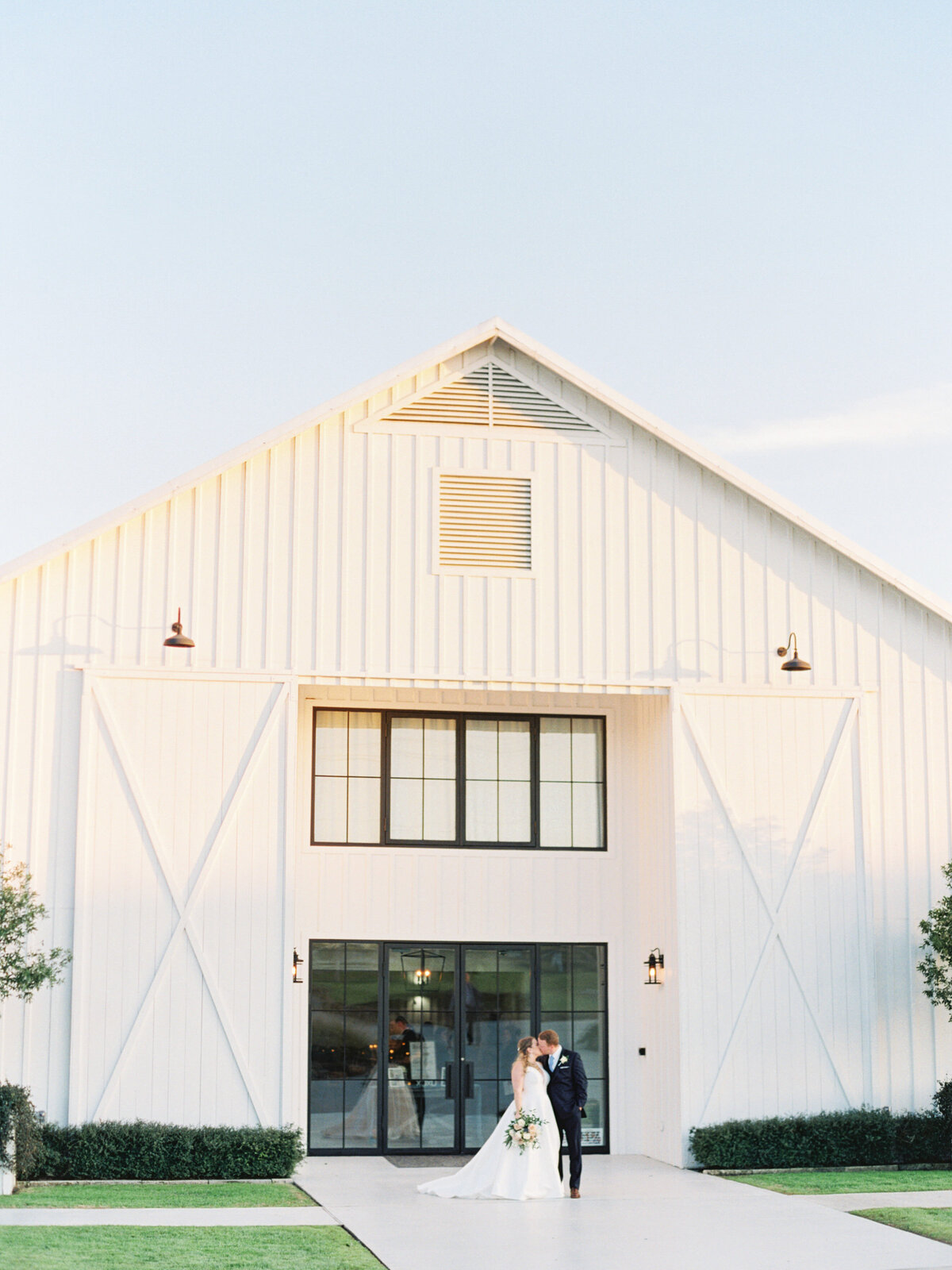 the-farmhouse-wedding-houston-texas-wedding-photographer-mackenzie-reiter-photography-91
